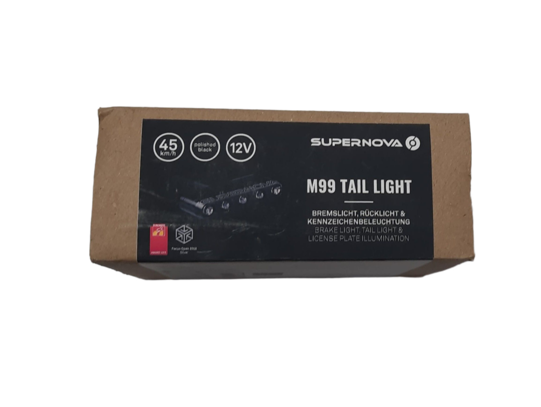 Supernova M99 Tail Light E-45 – Rück-, Brems- & Kennzeichenlicht – 12V DC, Schwarz, NEU