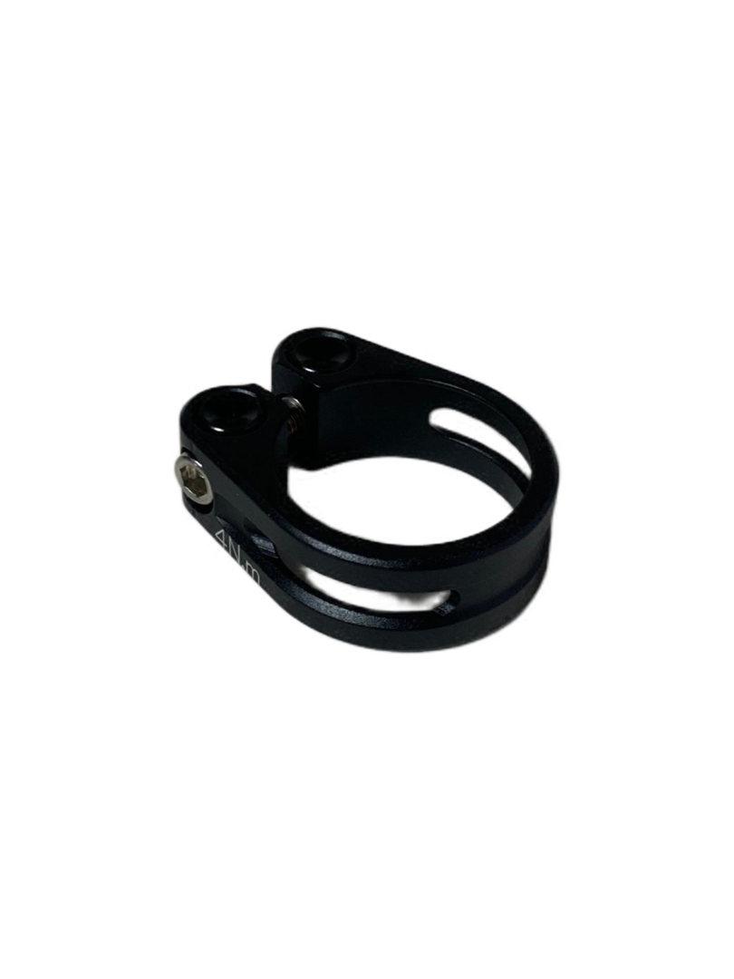 FACT Sattelklemme Aluminium – 30 mm & 31,8 mm, schwarz
